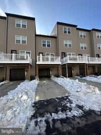 Building Photo - 127 Capital Ct