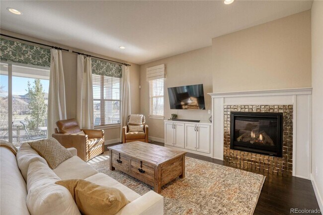 Building Photo - Beautiful Spacious 4 bed/4.5 bathroom in Broomfield - Available NOW!