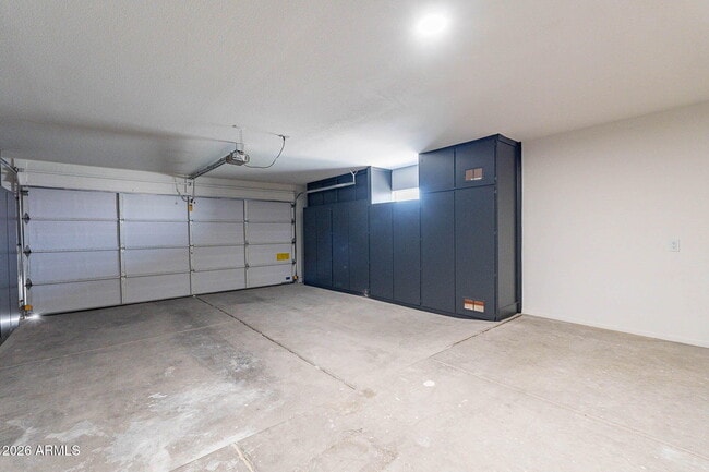 Building Photo - 22408 N Las Vegas Dr