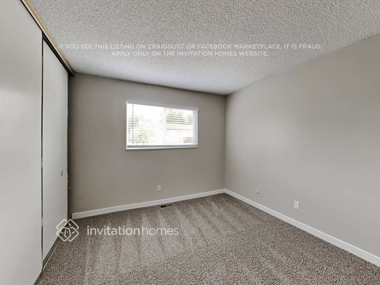 Building Photo - 2557 S Memphis Way