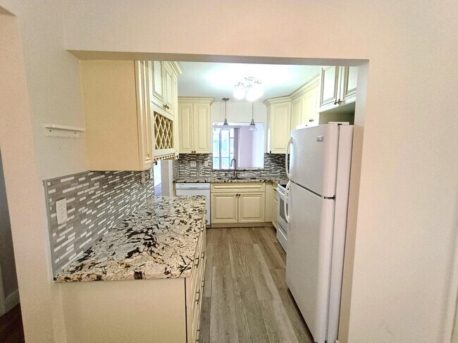 Building Photo - 777 S Federal Hwy