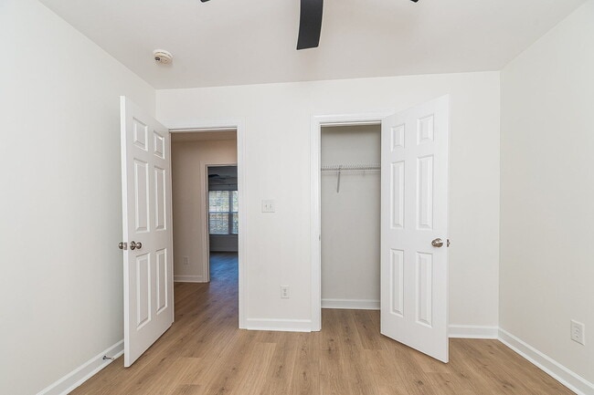 Building Photo - Charming & Spacious 3-Bed Townhouse with 2.5 Baths on Stadium Drive in Wake Forest!