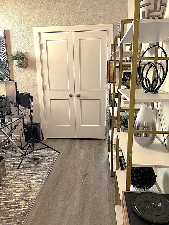 Building Photo - 16303 Tawny Emperor Dr