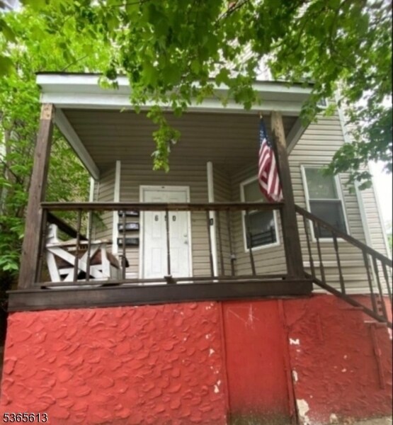 Primary Photo - 650 S 18th St