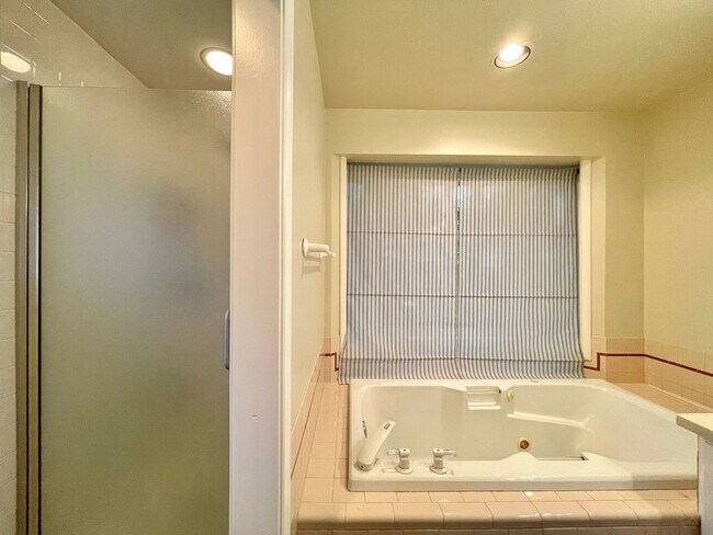 Building Photo - Great Home for rent
