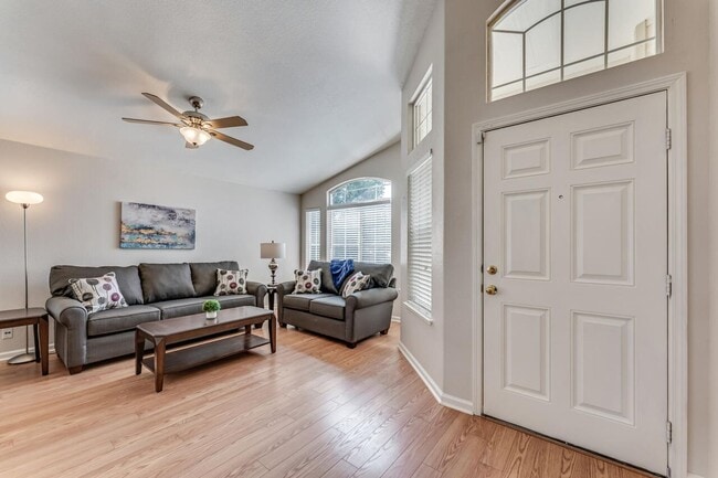 Building Photo - FULLY FURNISHED Sparks home with all utilities included and flexible lease options