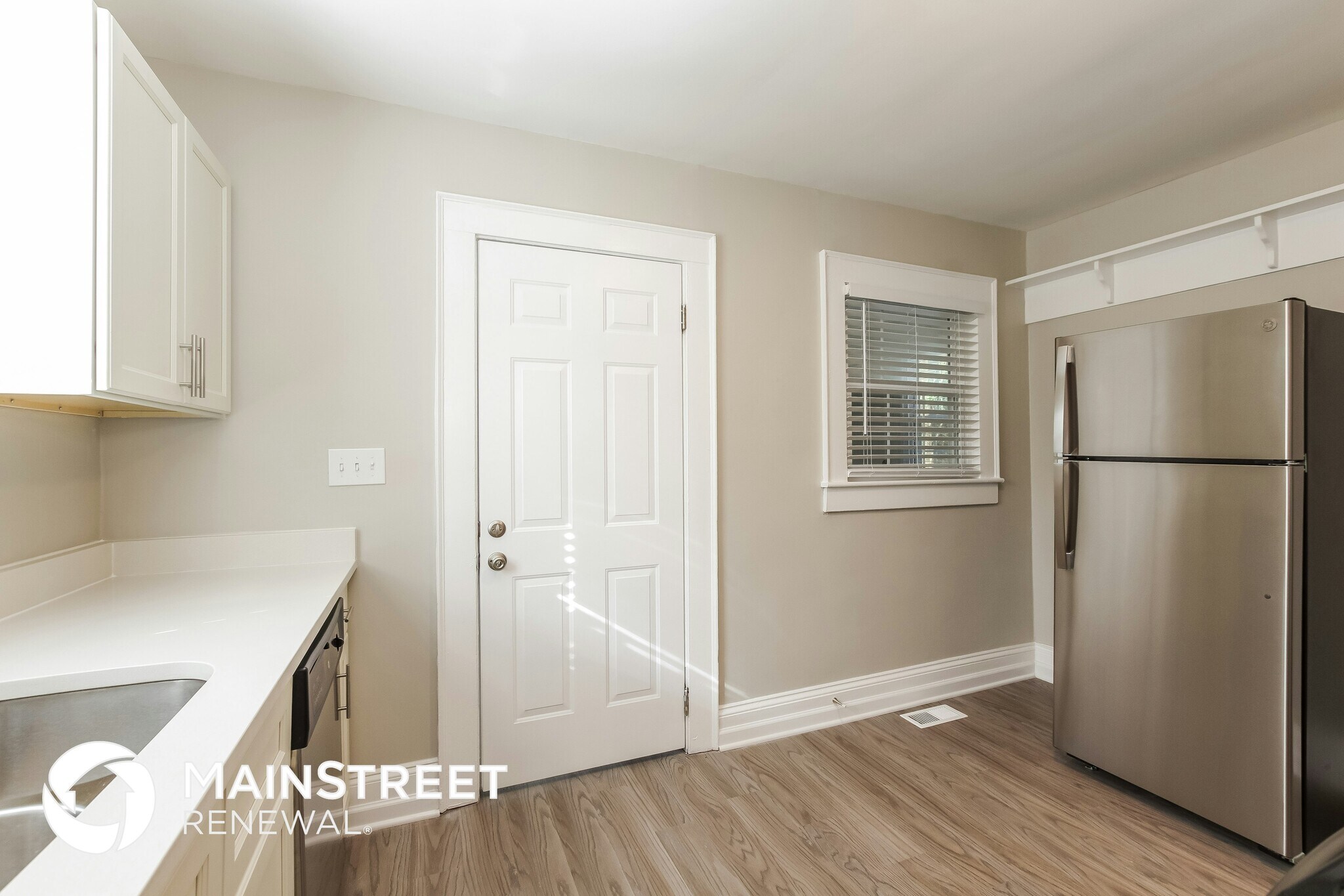 Building Photo - 3706 Avalon Ave