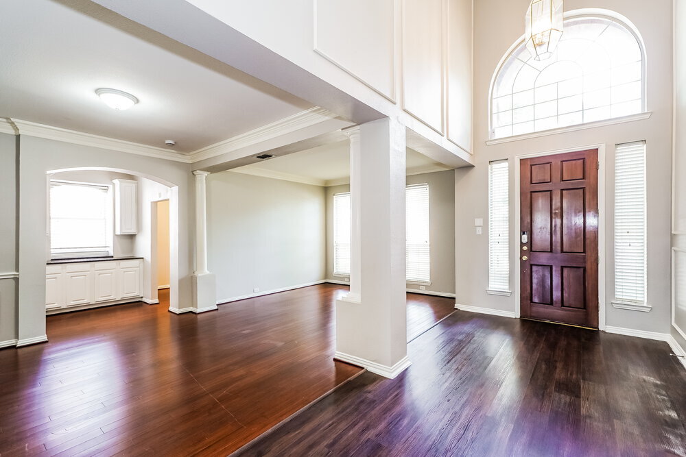 Building Photo - 4420 Vanderpool Dr
