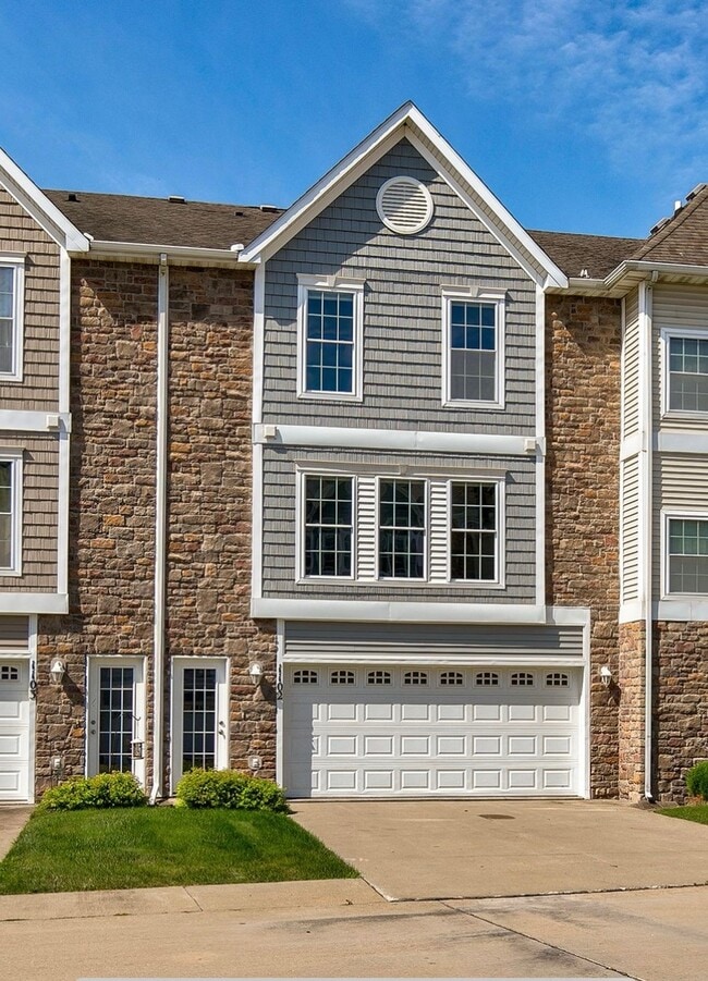 Primary Photo - Series 1102 of Urban Nest Properties, LLC