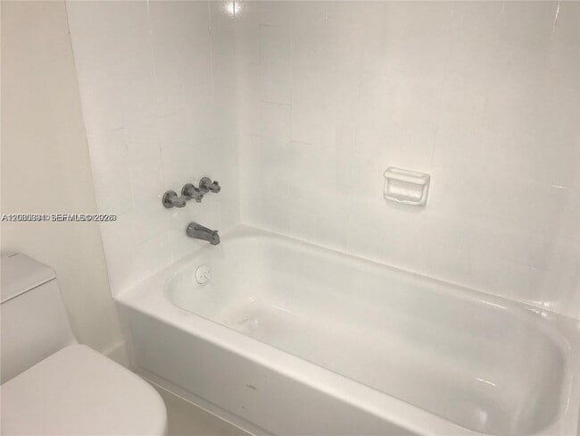 Building Photo - 200 178th Dr