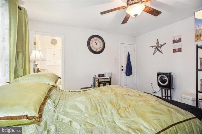 Building Photo - 8633 Winding Way