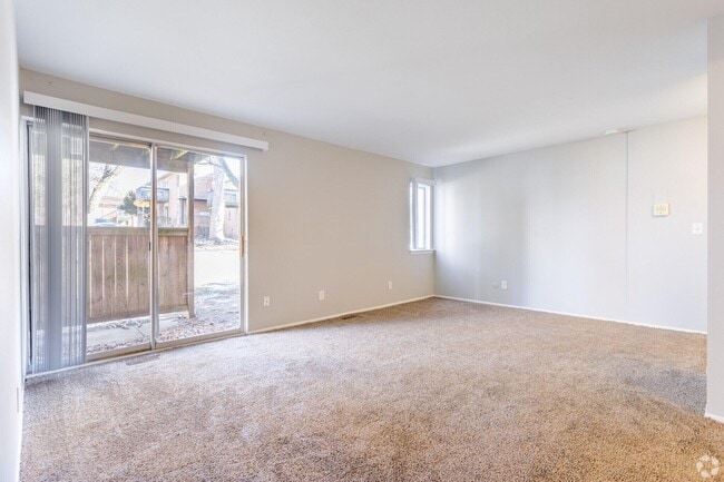 Building Photo - 2230 Dexter Ave