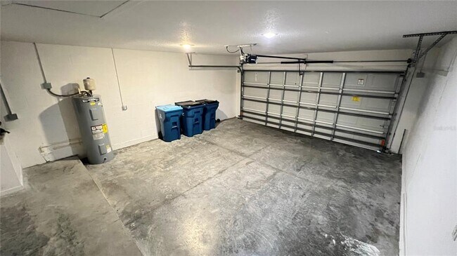 Building Photo - 1550 Pace Dr NW