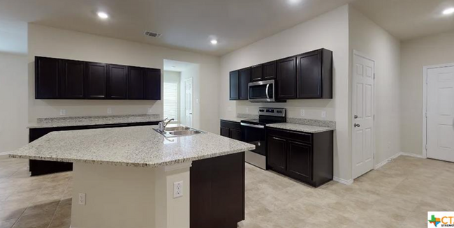 Building Photo - 9605 Murandy Dr