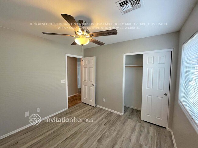 Building Photo - 25841 W Whyman St