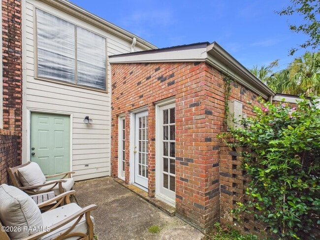 Building Photo - 604 Briargate Cir
