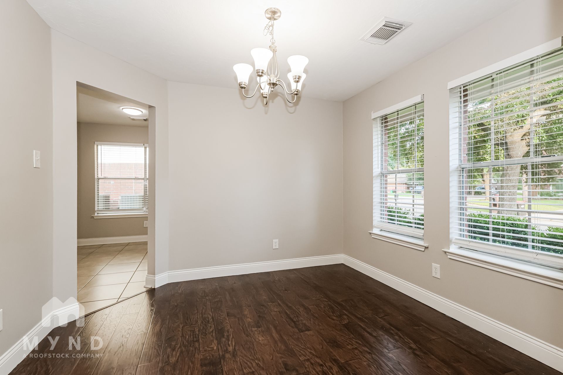 Building Photo - 12035 Thornecrest Dr
