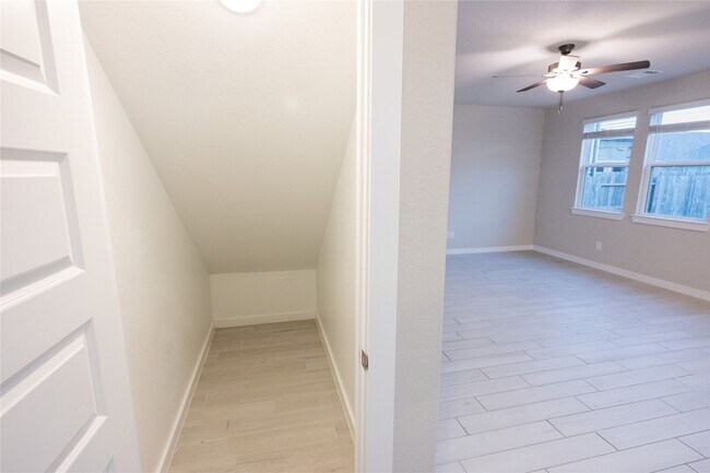 Building Photo - 17549 Rosette Grass Dr
