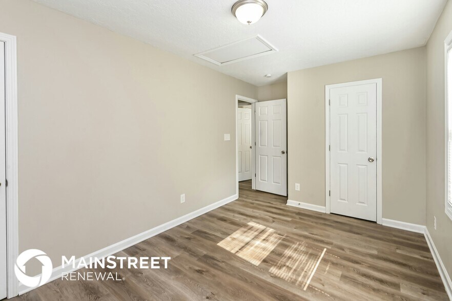 Building Photo - 6145 Loch Arbor Ln