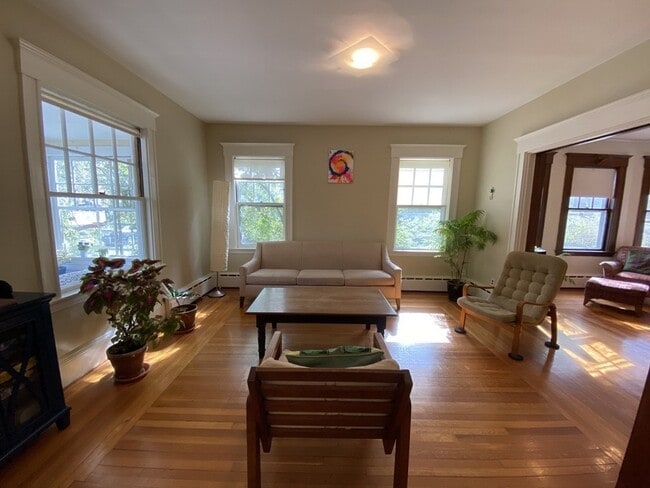 Building Photo - 153 Upland Rd