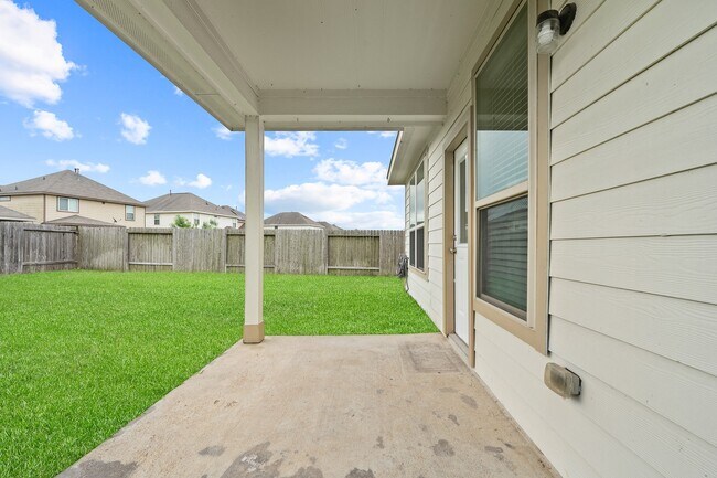 Building Photo - 3530 Vivaldi Dr