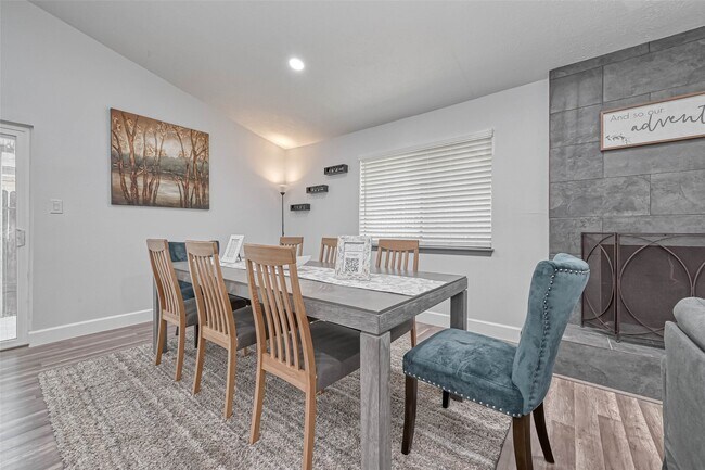 Building Photo - 11618 Corona Ln