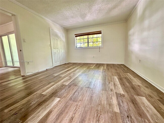 Building Photo - 201 Galen Dr