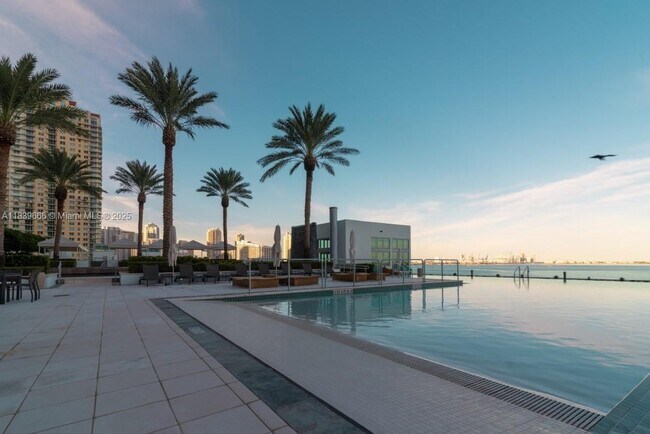 Primary Photo - 1331 Brickell Bay Dr