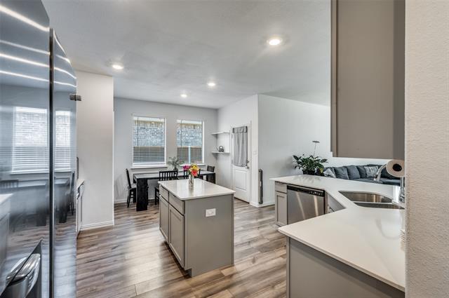 Building Photo - 11425 Silver Queen Dr