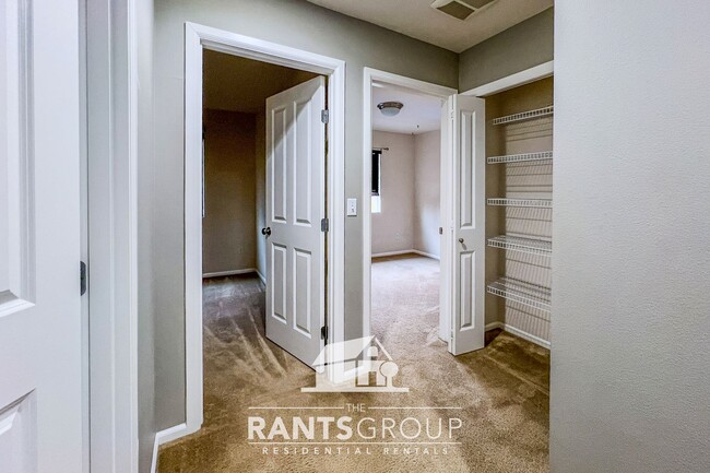 Building Photo - Spacious 4-Bedroom, 2.5-Bath Home with Open Layout in Lacey!