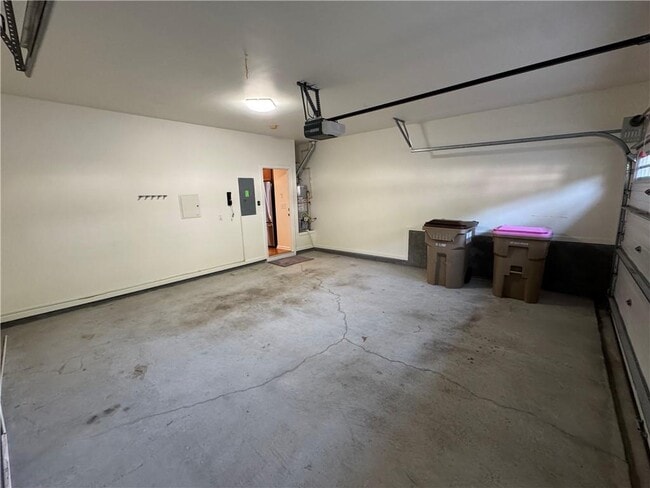 Building Photo - 5055 Hastings Terrace