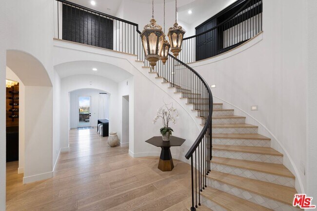 Building Photo - 4234 Prado De Los Pajaros