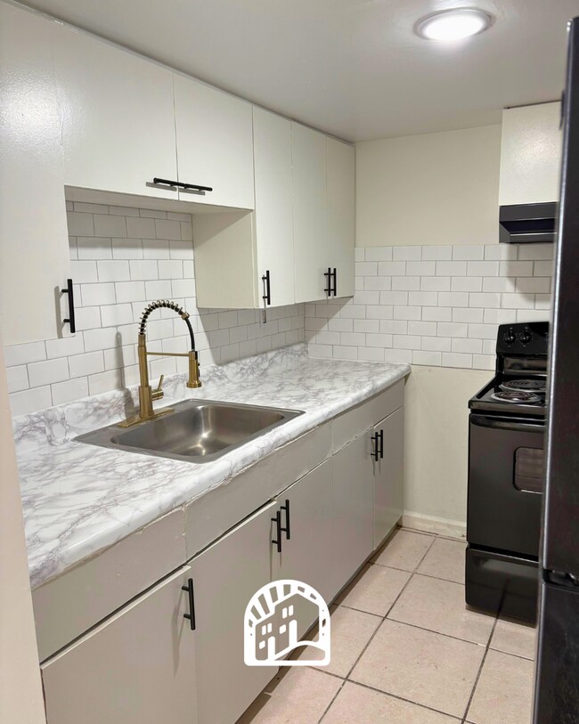 Building Photo - 5708 Justina Terrace