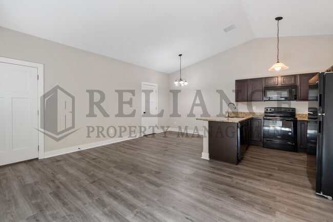 Building Photo - 914 W Onewood Pl