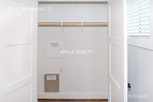 Building Photo - 104 E Hammond St