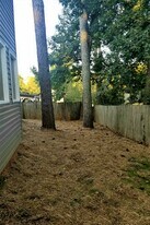 Building Photo - 2885 Waverly Cove