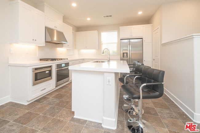 Building Photo - 3015 Tallahassee Ln