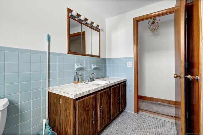 Building Photo - 113 Joy Ln