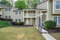 Building Photo - 66 Middleton Ct