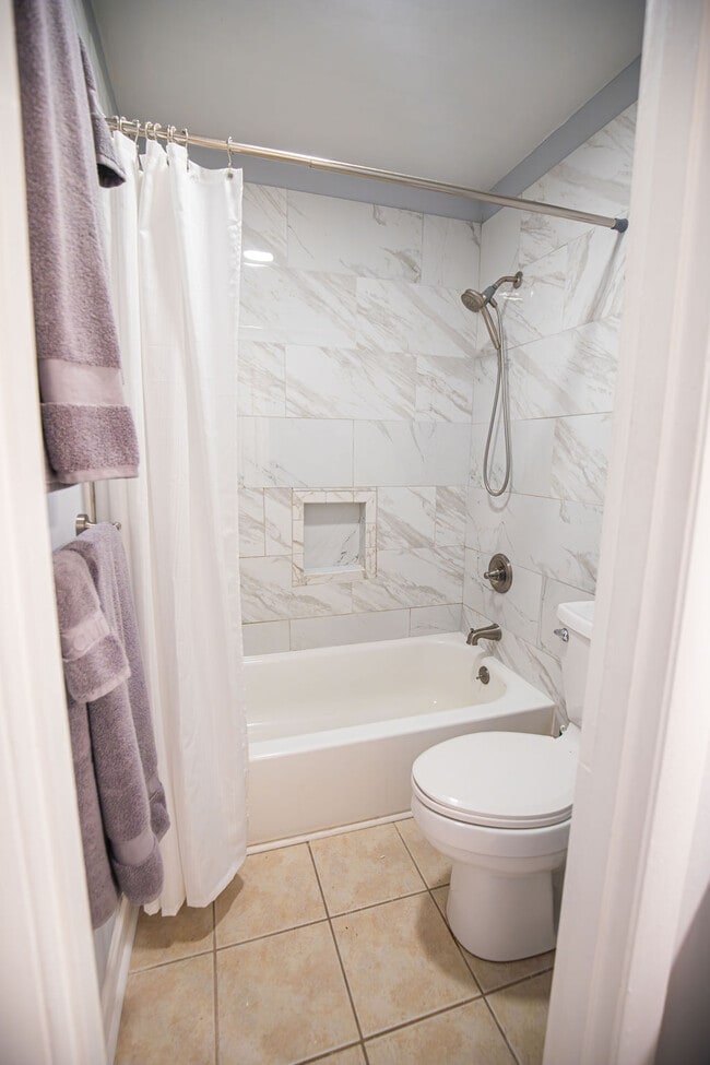 Building Photo - 210 Old Hickory Blvd