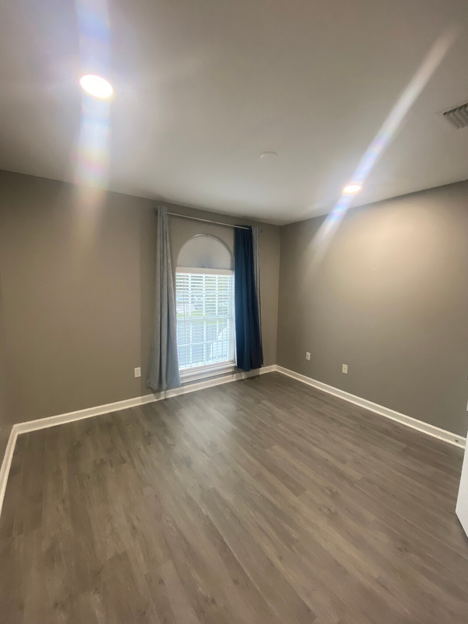 Building Photo - 11611 Highbury Way