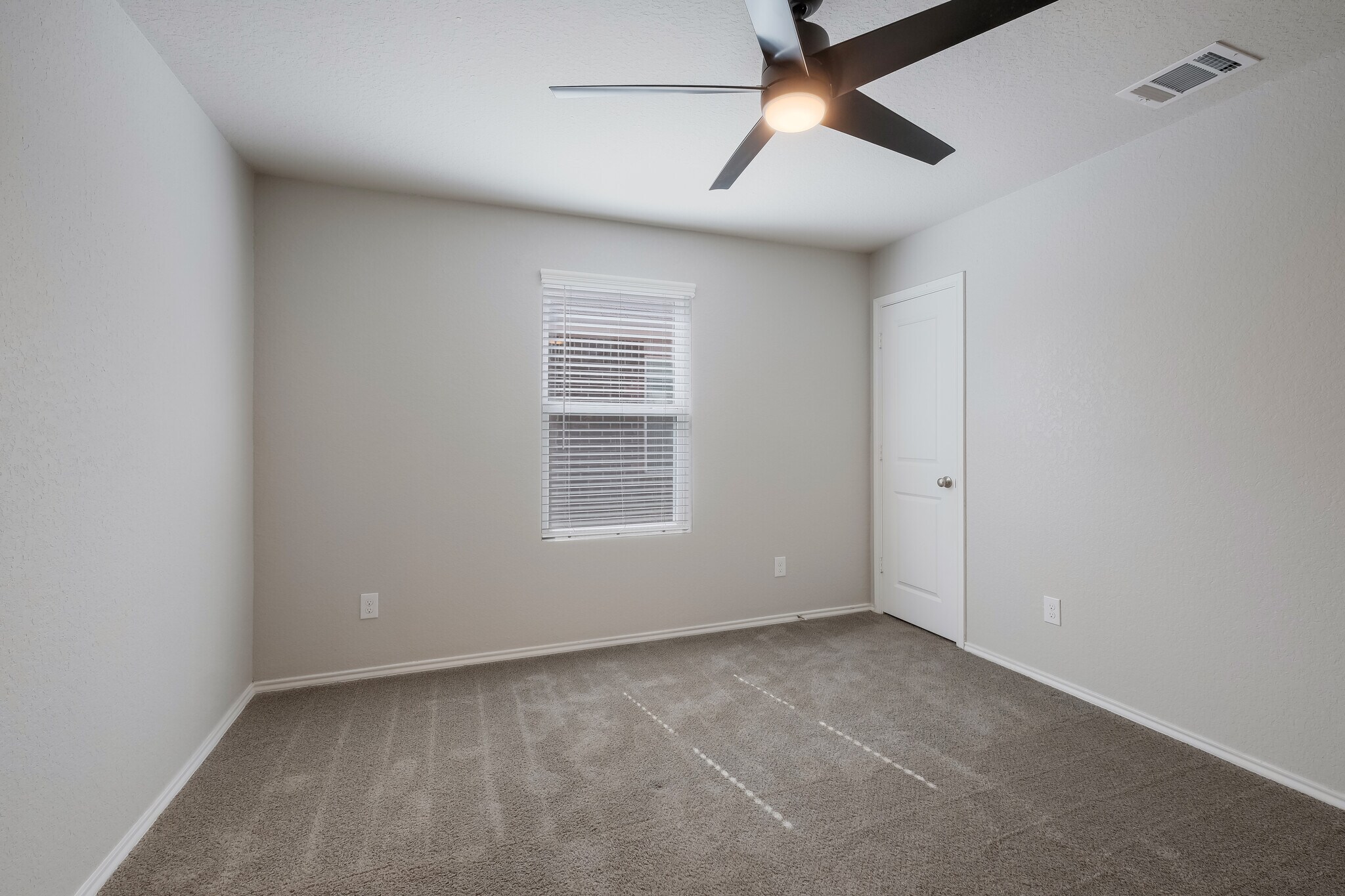 Building Photo - 31681 Nimbus Dr