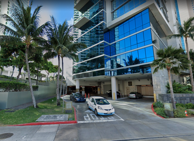 Building Photo - 1189 Waimanu St
