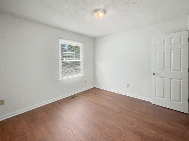 Building Photo - Move-In Ready Magic in the Heart of Scotland County