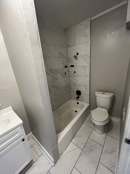 Building Photo - 3311 Guernsey Ave