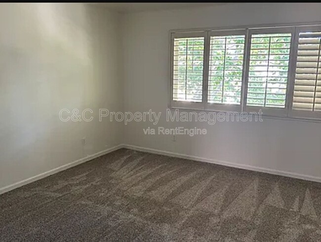 Building Photo - 542 Mill River Ln