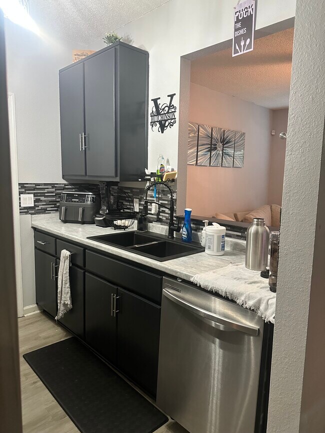 Building Photo - 1454 Nena Hills Ct