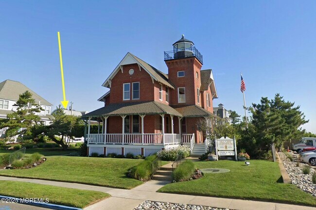 Building Photo - 5 Beacon Blvd