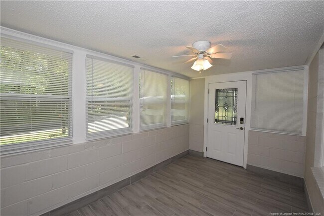 Building Photo - 217 Grove St