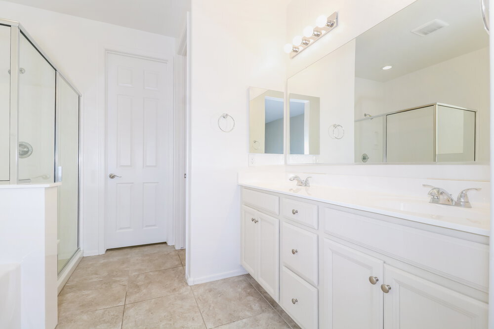 Building Photo - 6114 S 30th Ln